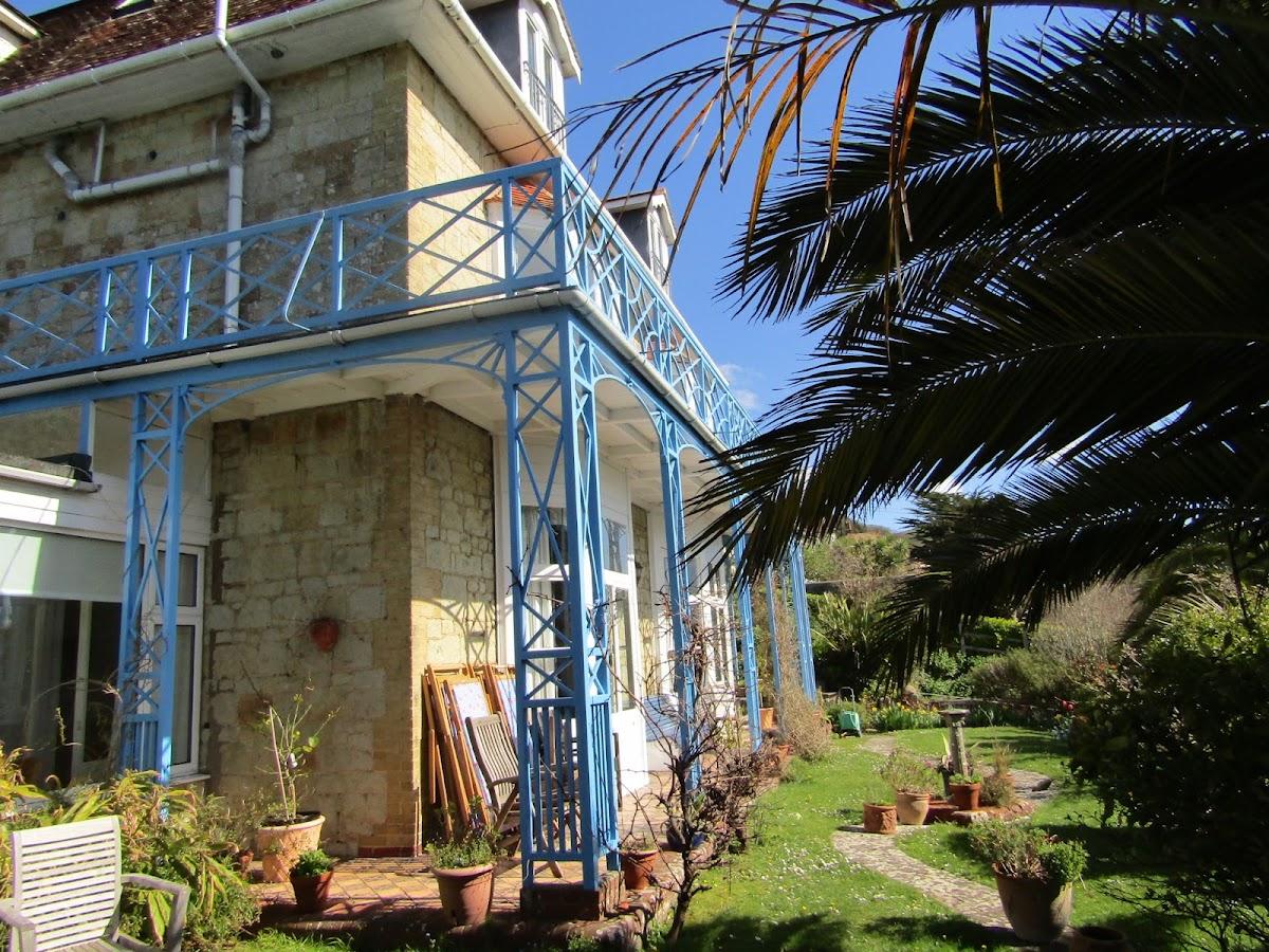 St Maur Hotel