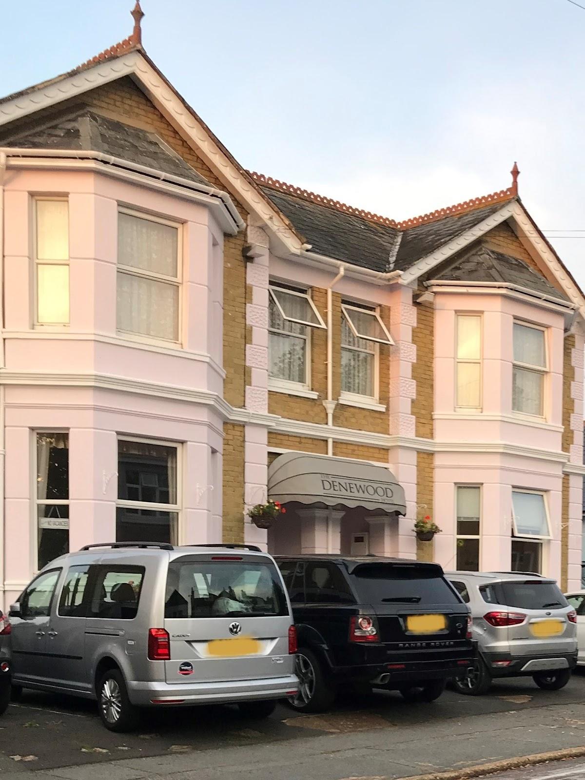Denewood Hotel