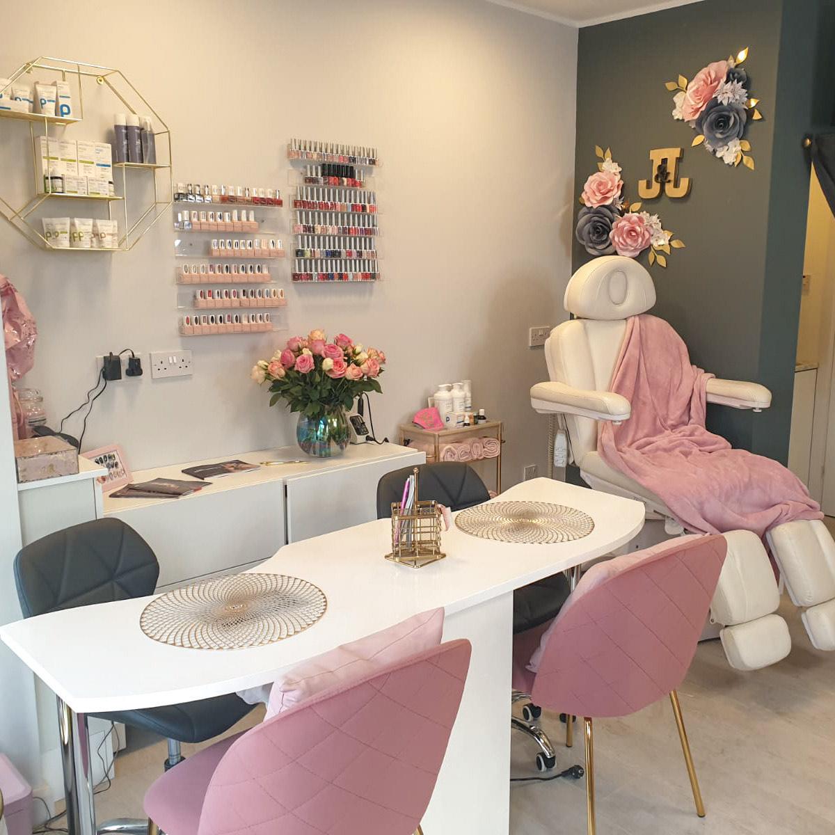 J&J Beauty Salon