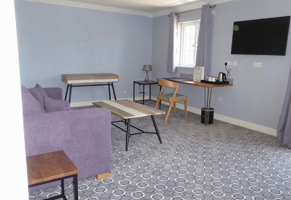 Rooms@73