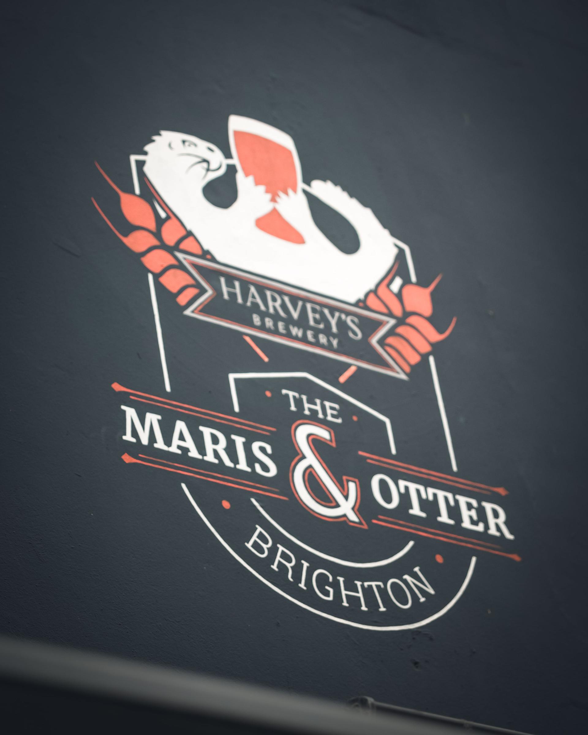 Maris & Otter