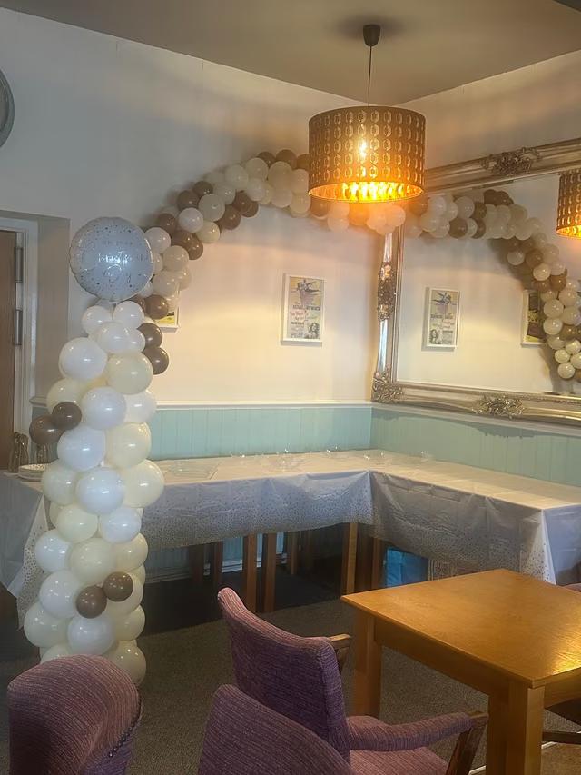 Mile Oak Inn