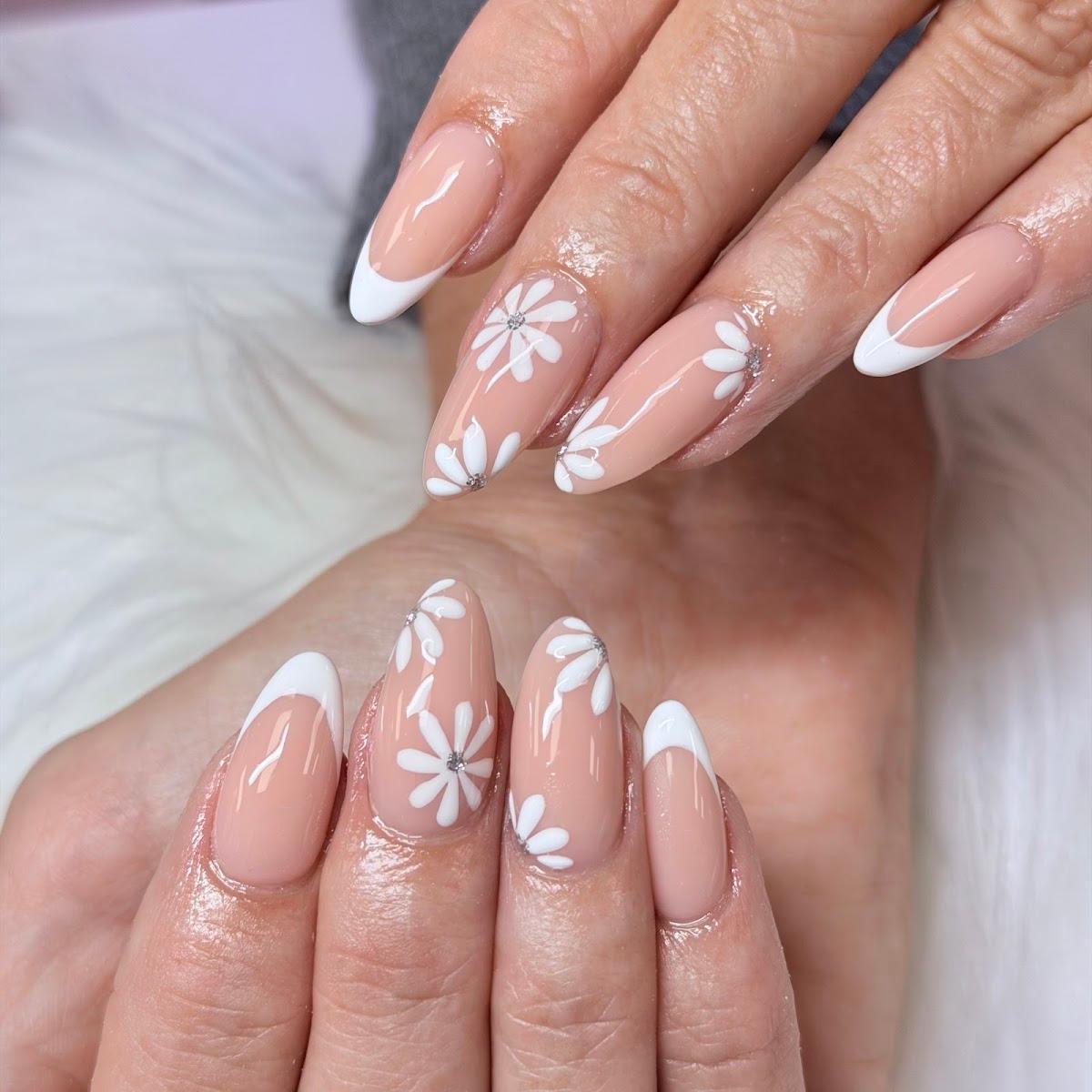 ALEX NAILS & BEAUTY
