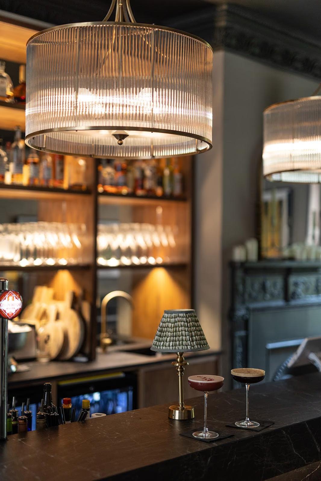 Bar 139