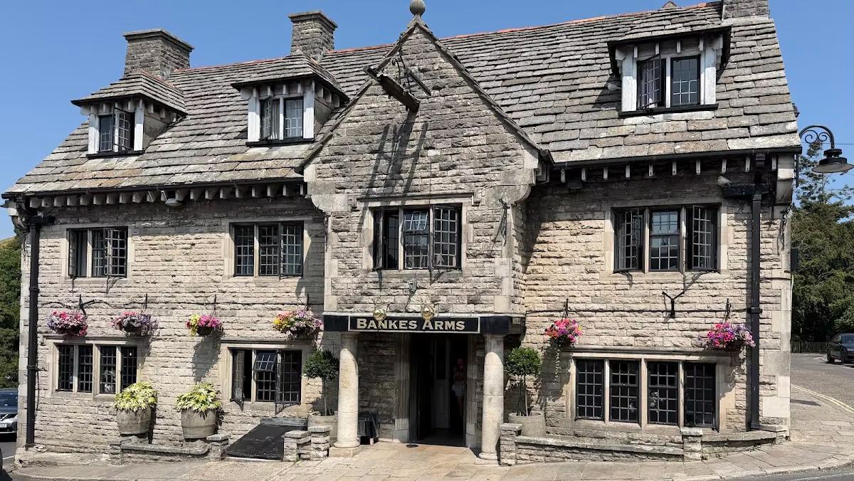 Bankes Arms Hotel