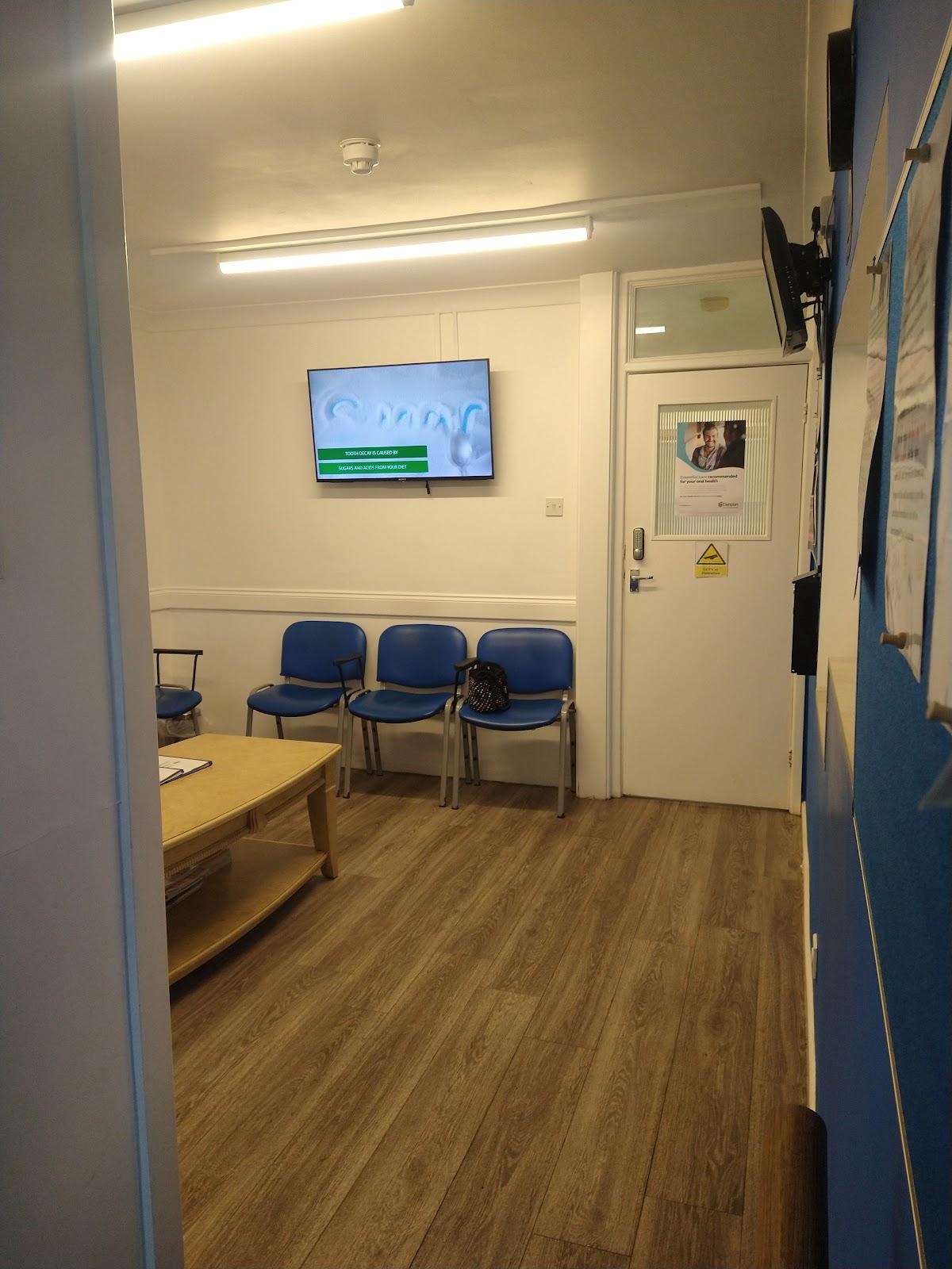 Poole Lane Dental Practice (NHS/PRIVATE)