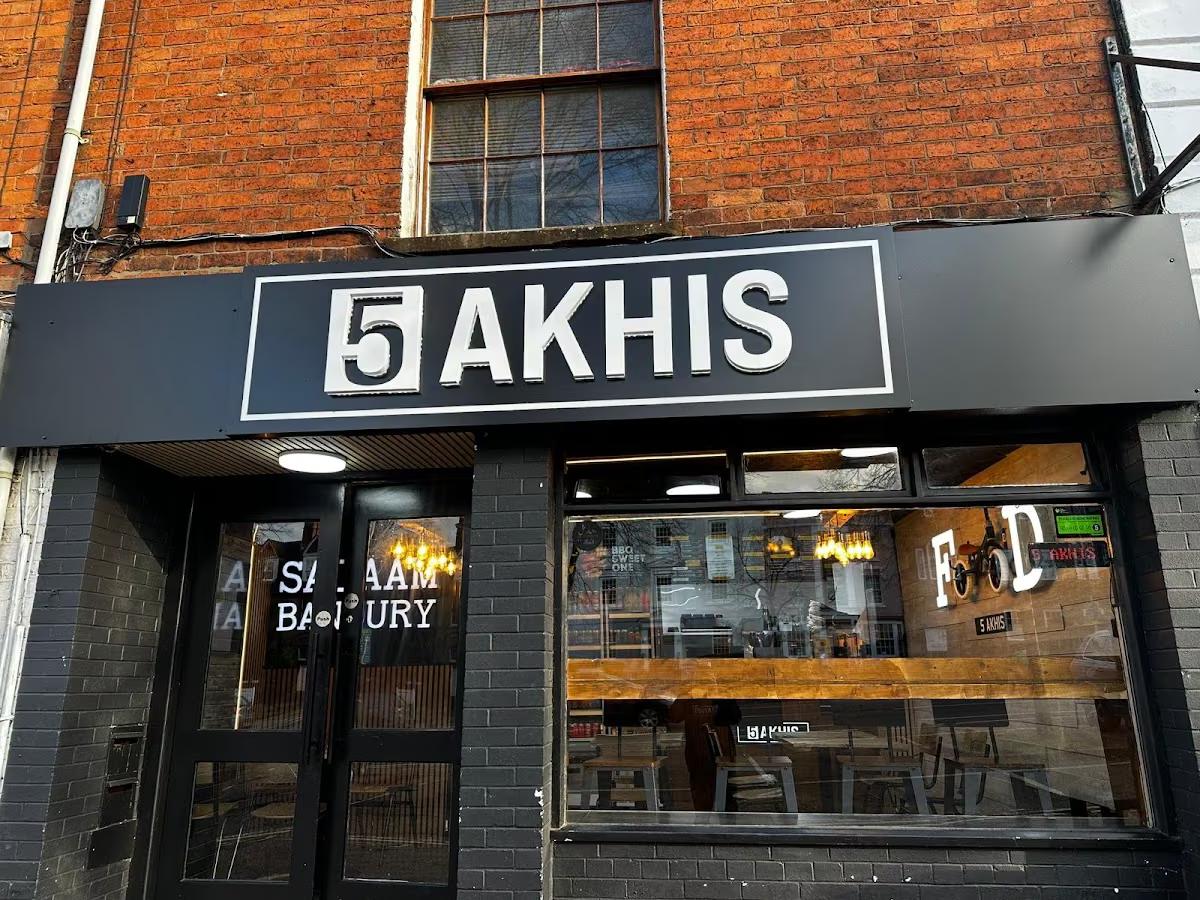5 Akhis Banbury