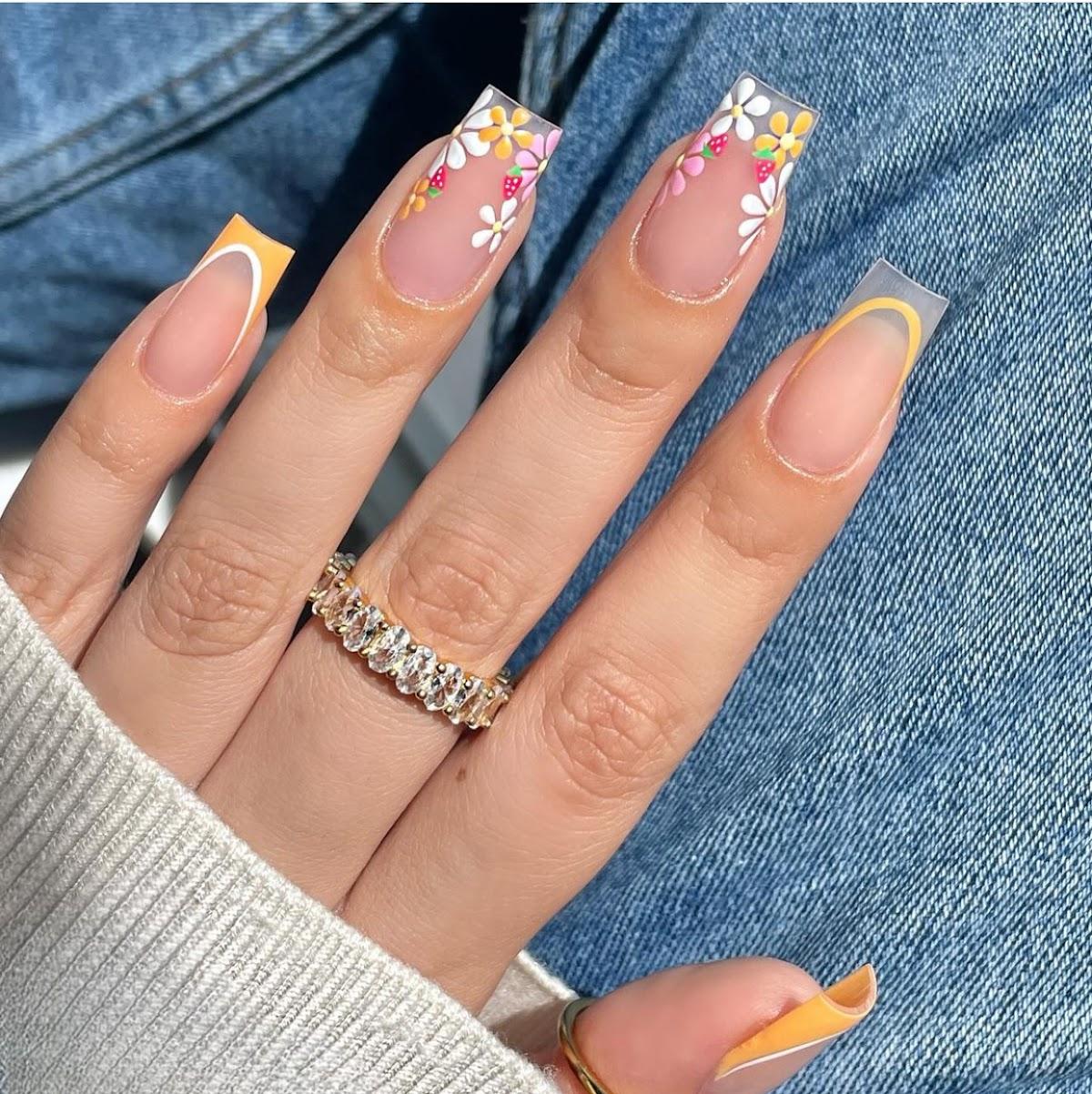 Dolphin Nails & Spa