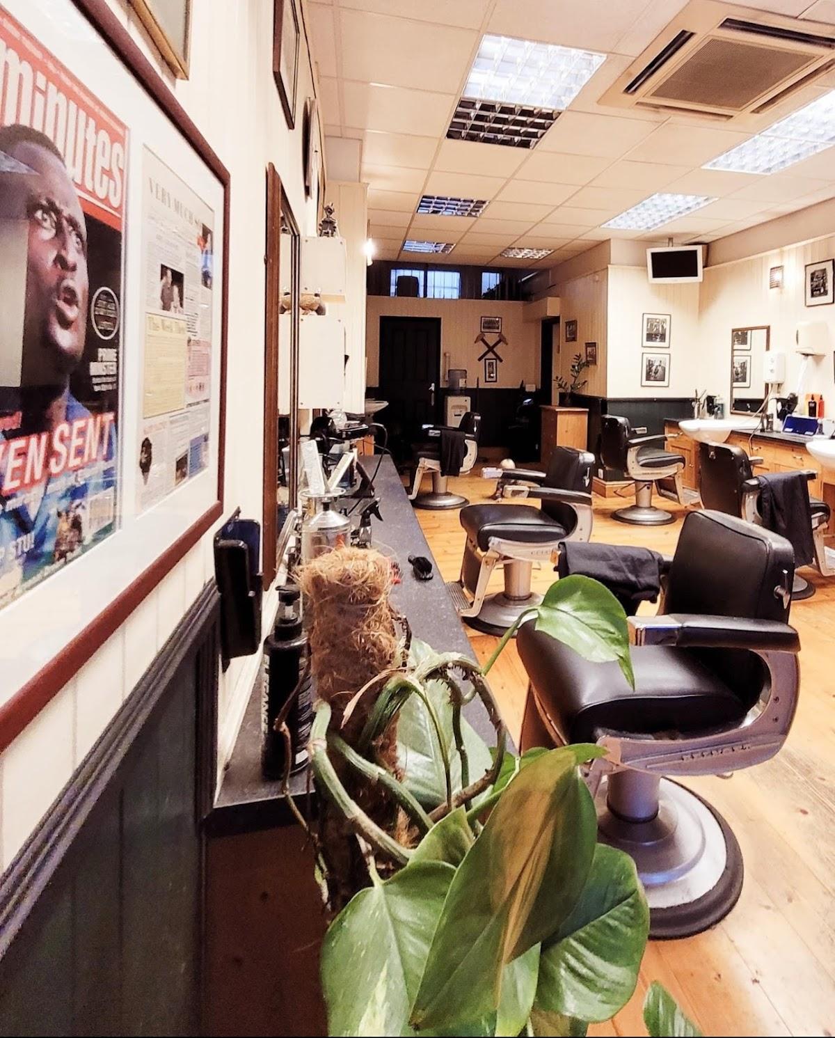 Robert Lee Barbers