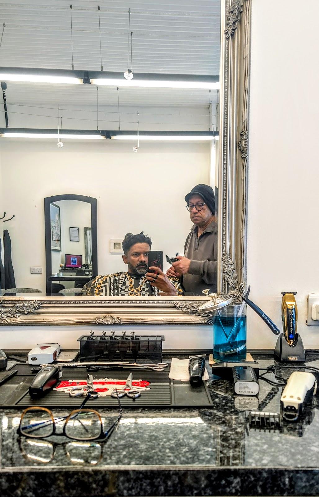 Mo's barbers