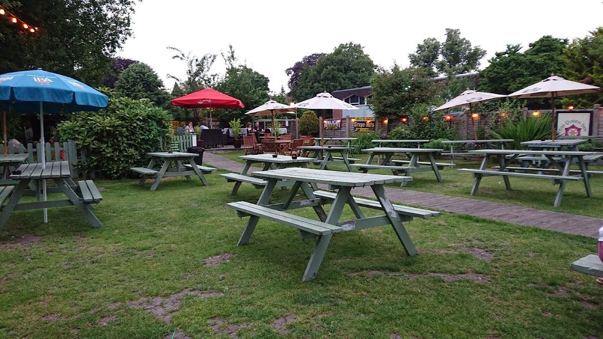 The Queen Inn
