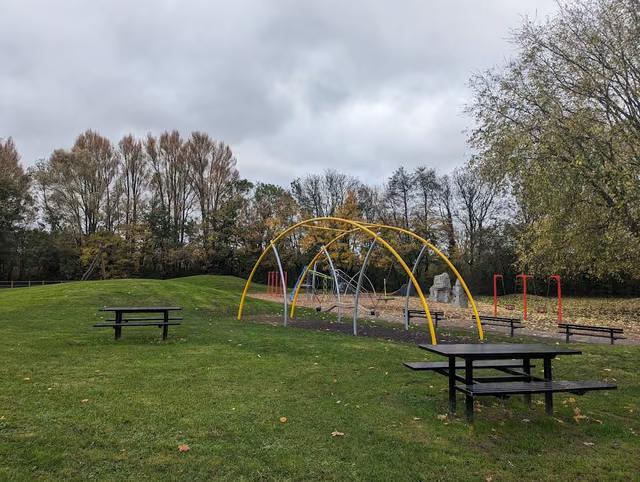 Gurnard Road Park