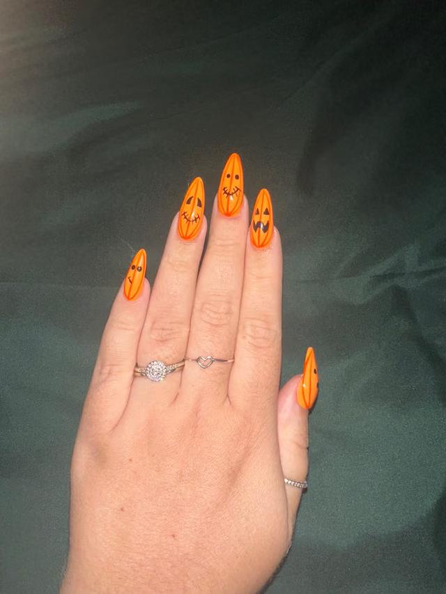 Gabriellas nails and beauty