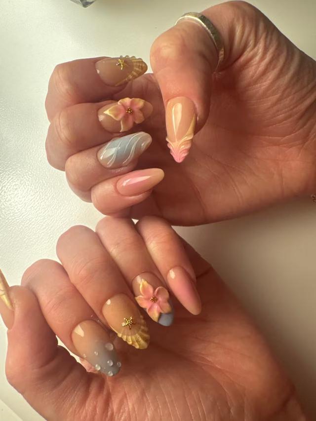 Glamour Nails