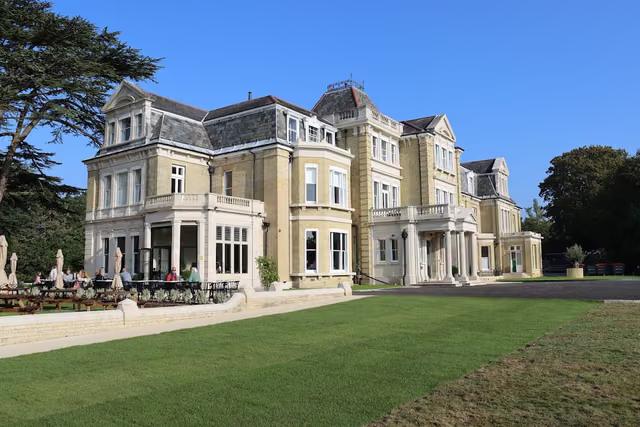 Orange Grove Hotel & Gardens