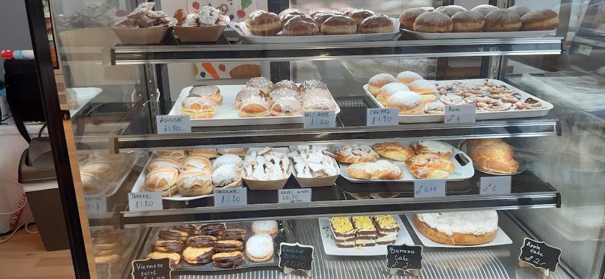 Deli-Cious Delicatessen & Artisan Bakery