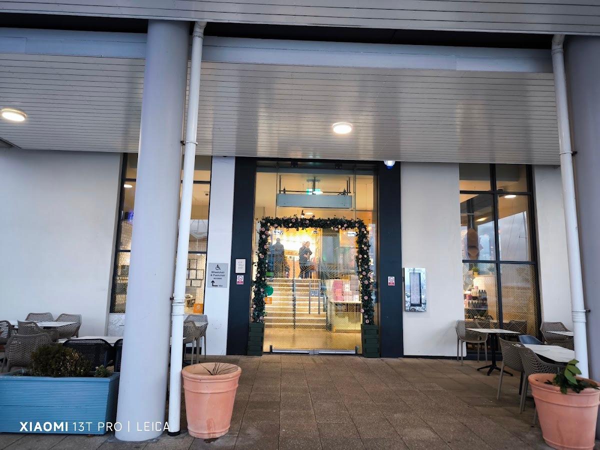 Carluccio's