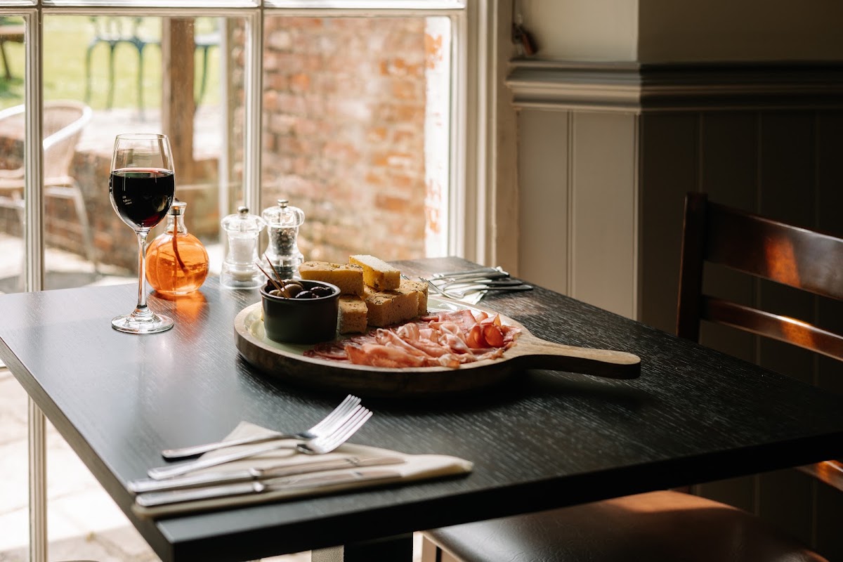 Hewitt's Restaurant & Rooms