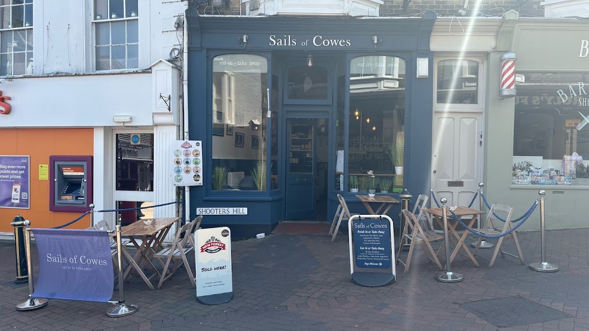 Sails of Cowes