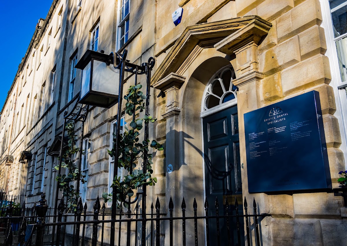 Bristol Dental Specialists – Orthodontics & Dental Implants