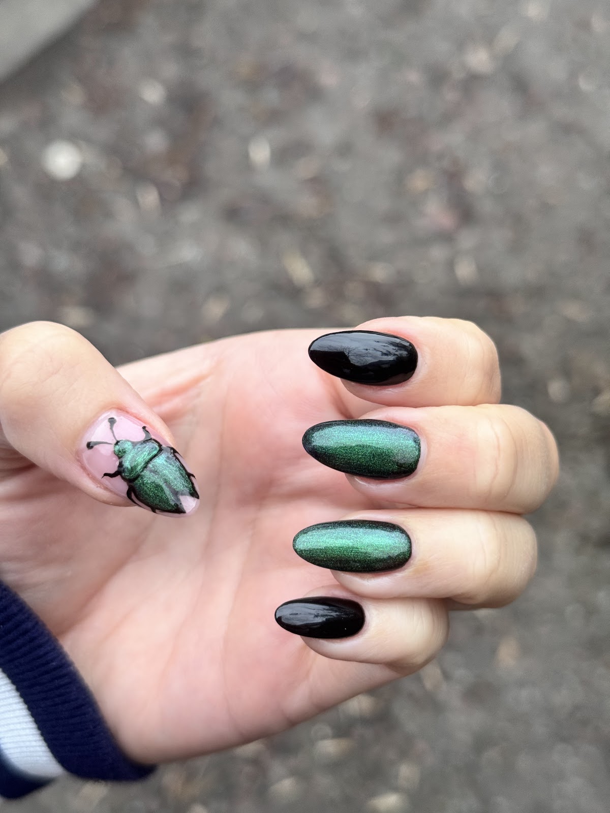 Dynamic Nails