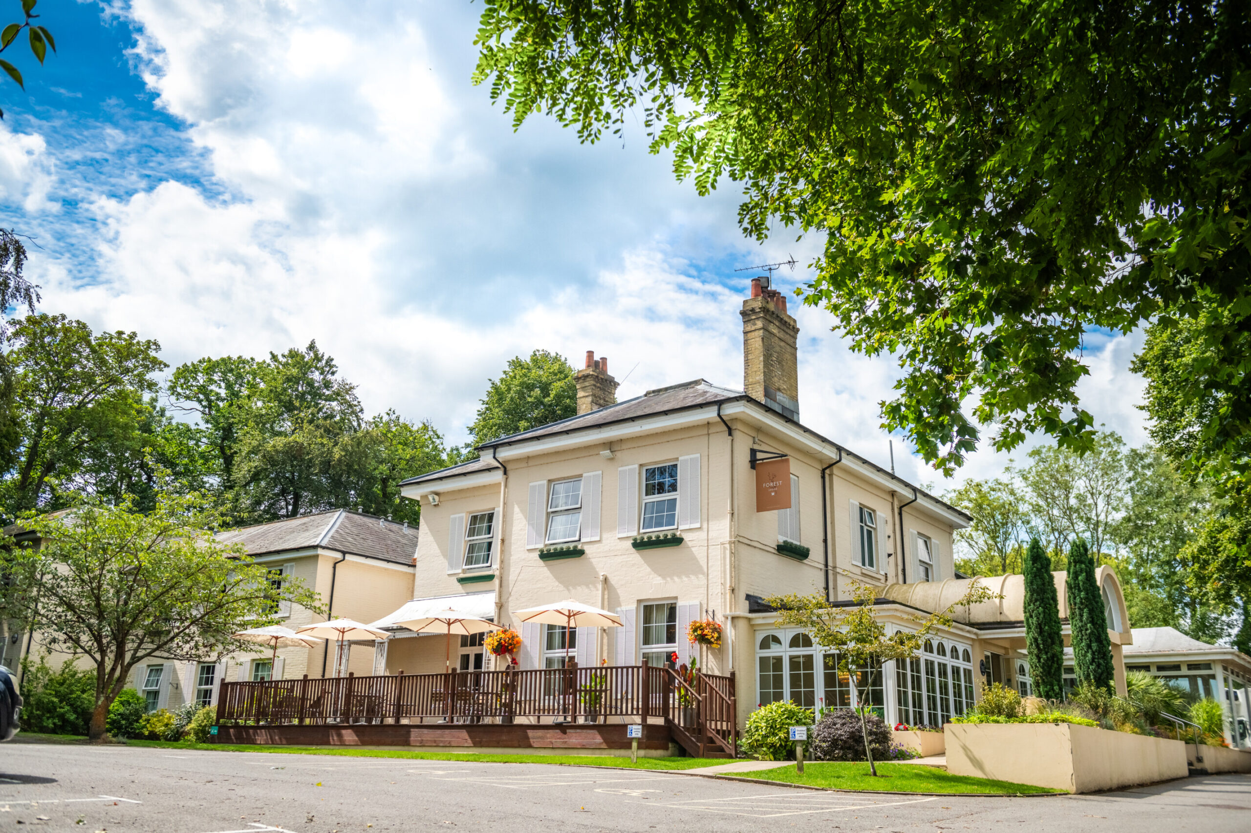 Forest Lodge Hotel