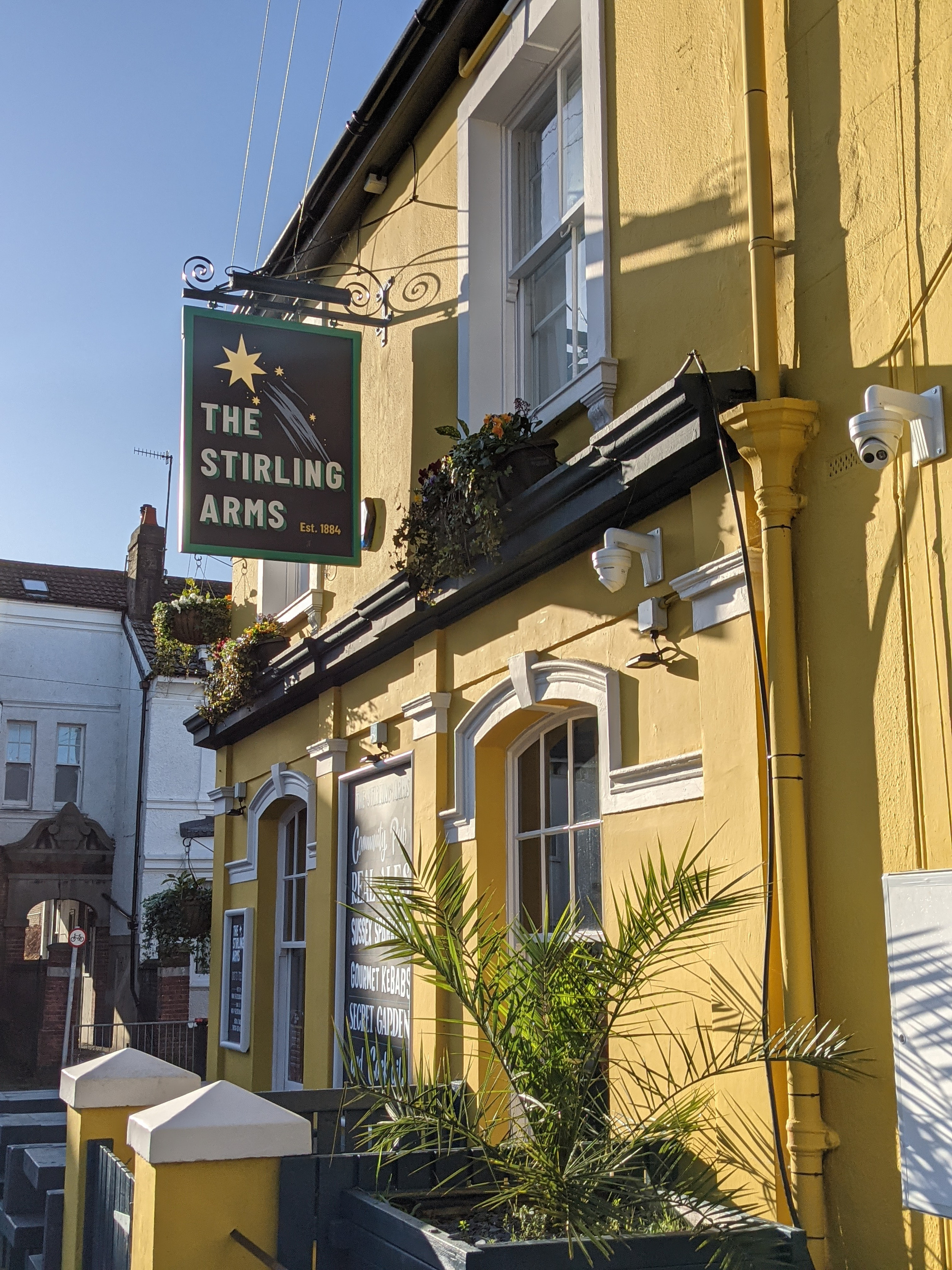 The Stirling Arms Pub & Rooms