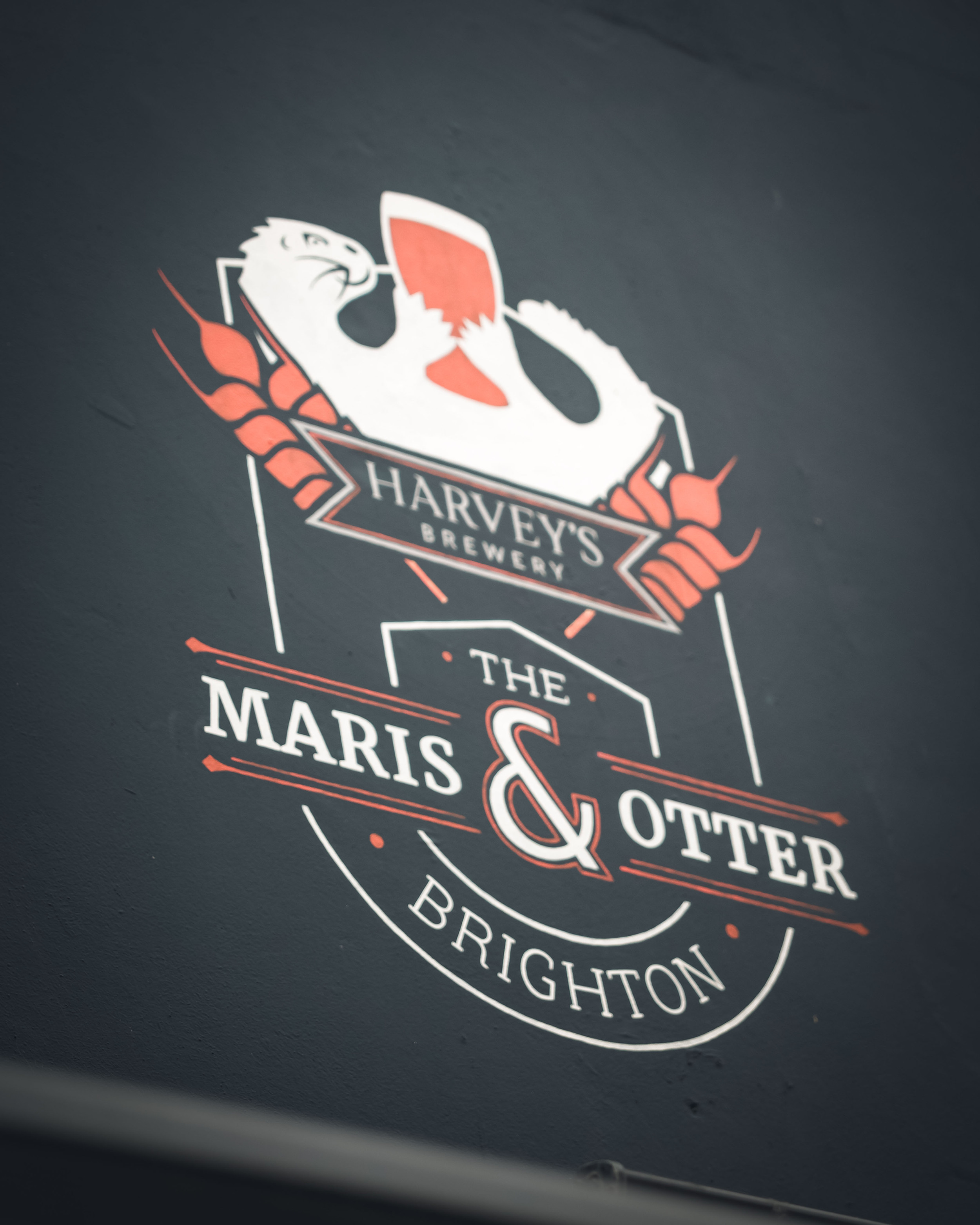 Maris & Otter