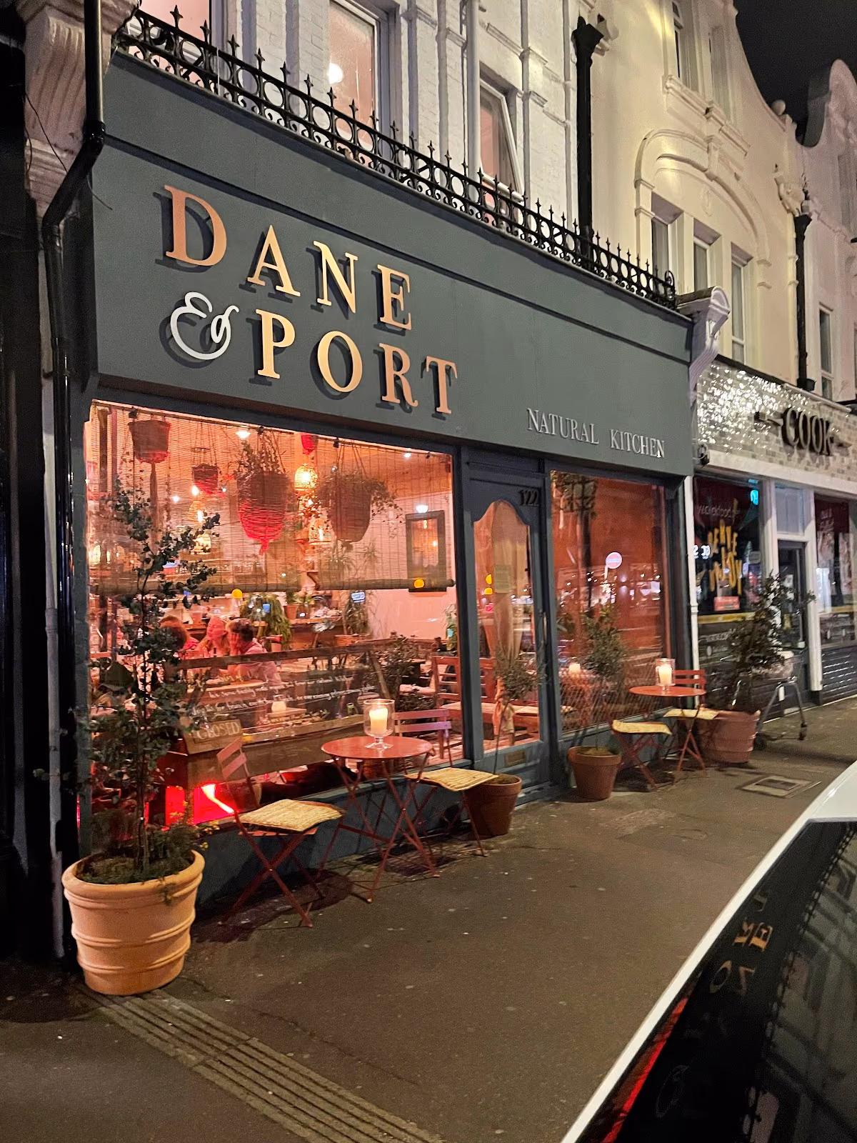 Dane & Port - Natural Kitchen