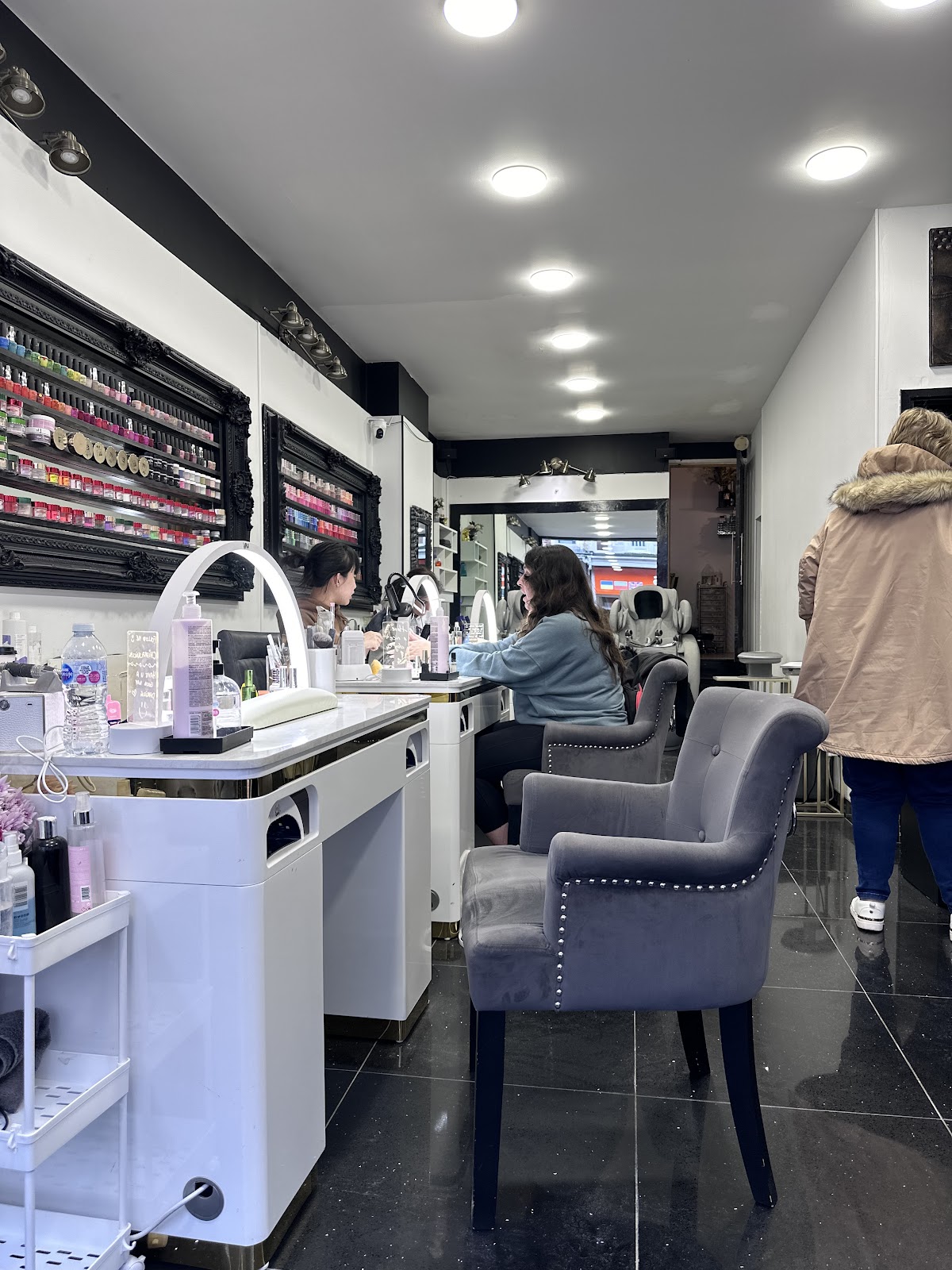 Lily's Nail Bar