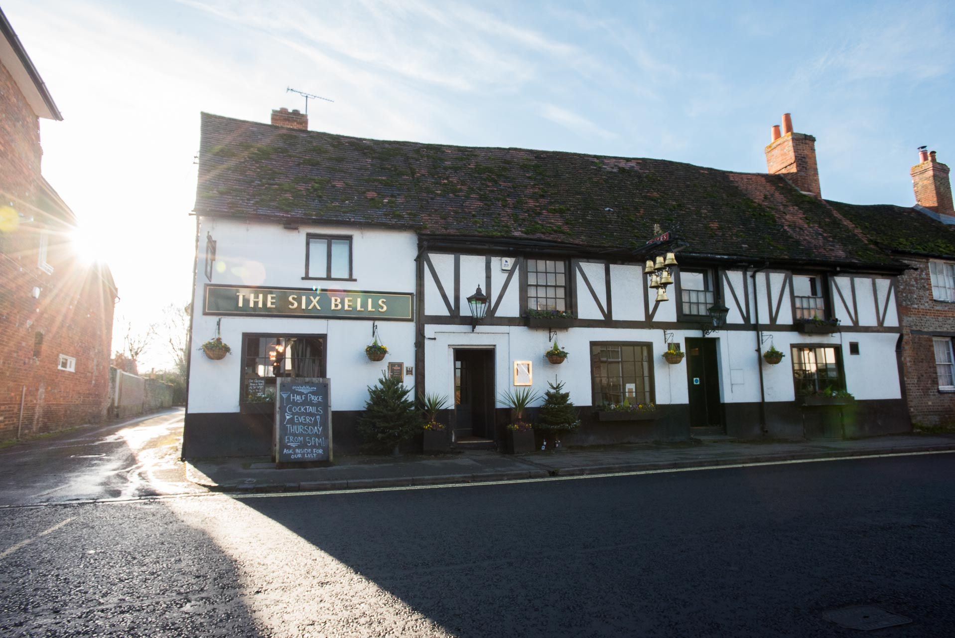 The Six Bells, Thame