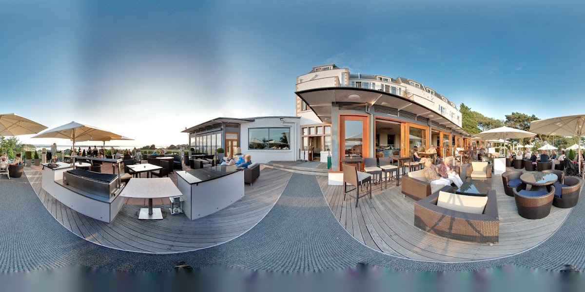 Harbour Heights Hotel